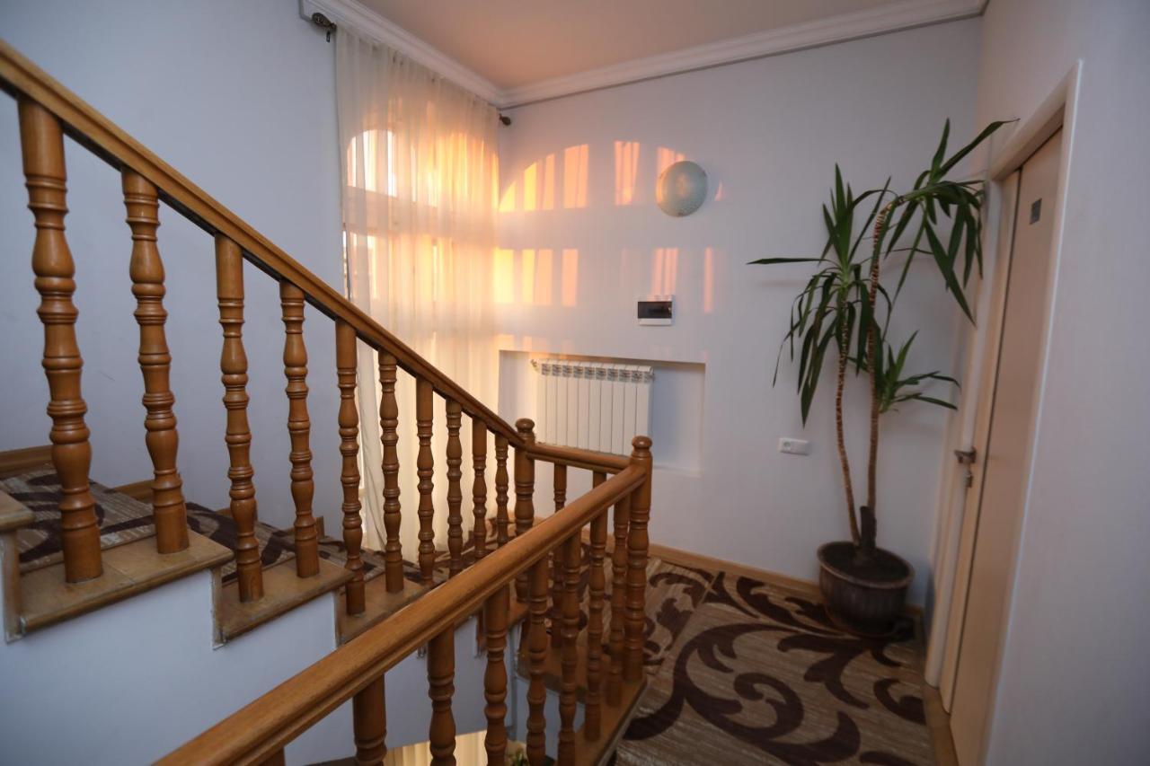 Alba Hotel יירבאן מראה חיצוני תמונה