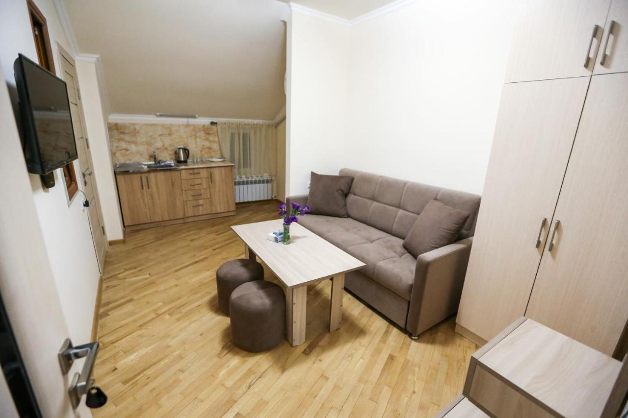 Alba Hotel יירבאן מראה חיצוני תמונה