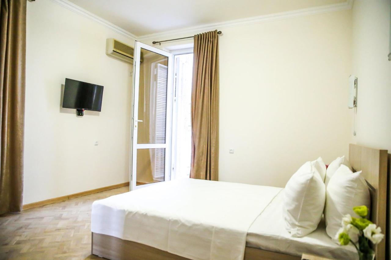 Alba Hotel יירבאן מראה חיצוני תמונה