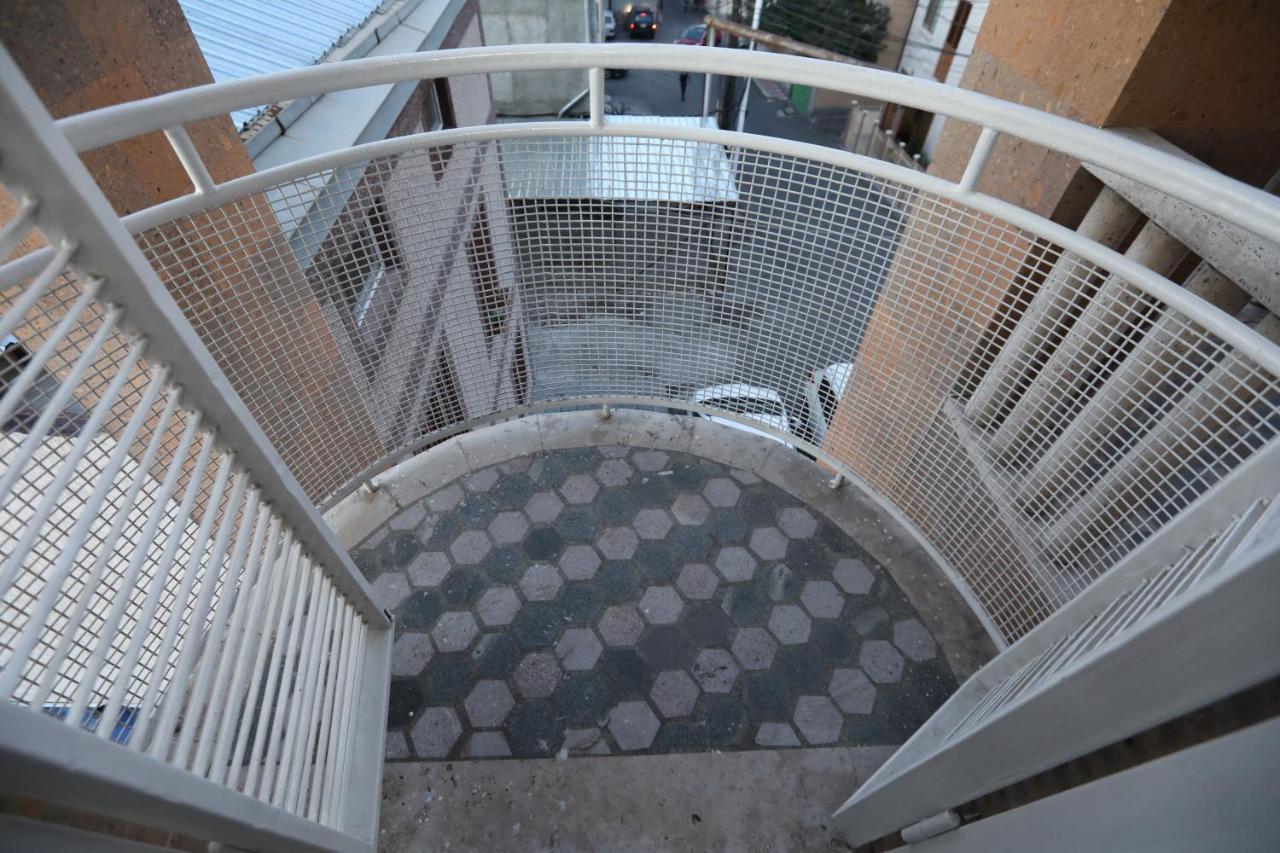 Alba Hotel יירבאן מראה חיצוני תמונה